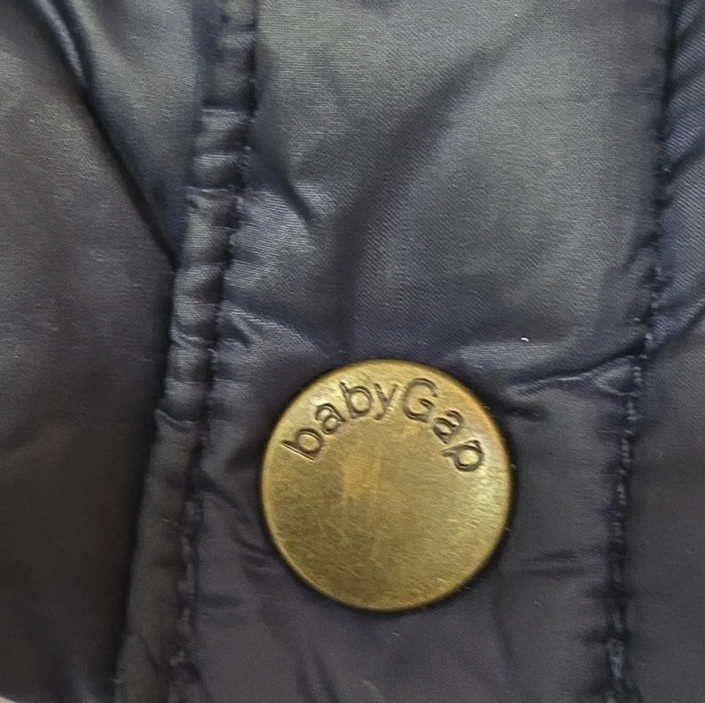 Baby Gap Puffer Vest 0-6 Months